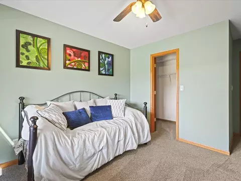 Bedroom - 198 Lake Summerset Dr, Lake Summerset, IL 61019 photo 3 of 8