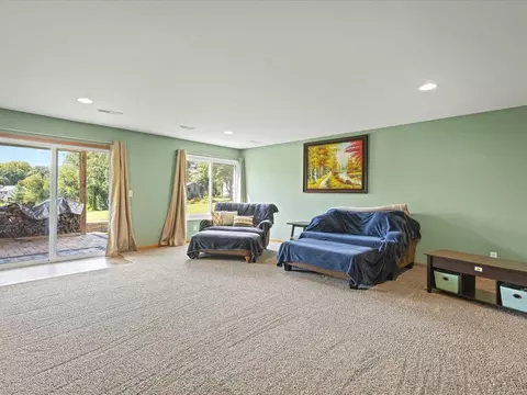 Living - 198 Lake Summerset Dr, Lake Summerset, IL 61019 photo 4 of 6