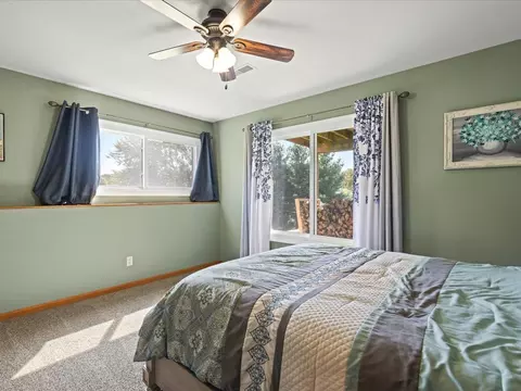 Bedroom - 198 Lake Summerset Dr, Lake Summerset, IL 61019 photo 2 of 8