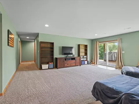 Living - 198 Lake Summerset Dr, Lake Summerset, IL 61019 photo 6 of 6