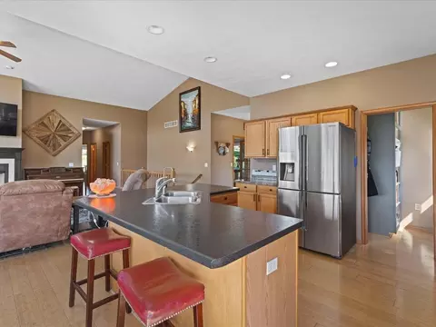 Kitchen - 198 Lake Summerset Dr, Lake Summerset, IL 61019 photo 2 of 4