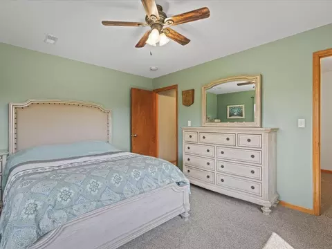 Bedroom - 198 Lake Summerset Dr, Lake Summerset, IL 61019 photo 1 of 8