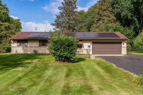 1475 Dixie Dr, Rockford, IL 61108
