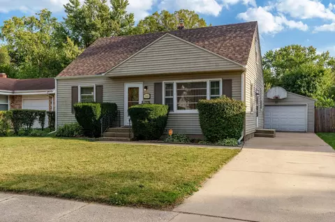 2008 Paradise Blvd, Rockford, IL 61103