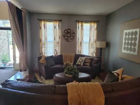 741 Regal Ln, Algonquin, IL 60102 photo 9