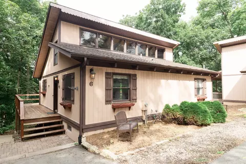 6 Ironwood Ln, Galena, IL 61036