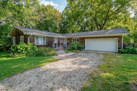325 Nevada, Savanna, IL 61074