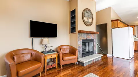 Living - 2 Sunbow Path, Galena, IL 61036 photo 5 of 6