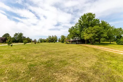 Exterior - 2 Sunbow Path, Galena, IL 61036 photo 6 of 8