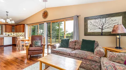 Living - 2 Sunbow Path, Galena, IL 61036 photo 4 of 6