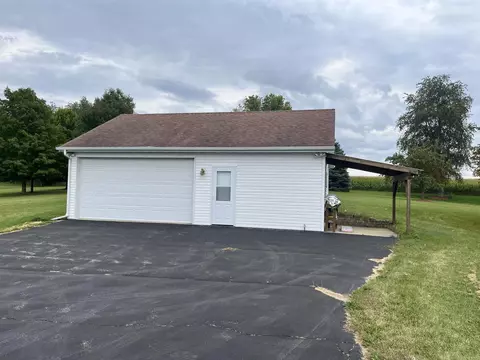 Exterior - 12350 Serene Dr, Durand, IL 61024 photo 3 of 4