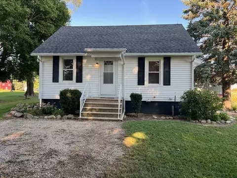 7375 Coon Trail Rd, Capron, IL 61012