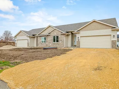 311 E Pershing St, Stillman Valley, IL 61084