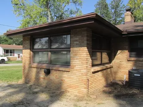 133 N Sunset Ave, Freeport, IL 61032 photo 7