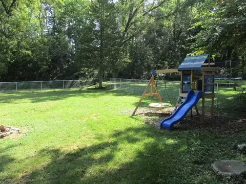 133 N Sunset Ave, Freeport, IL 61032 photo 33
