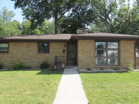 133 N Sunset Ave, Freeport, IL 61032 photo 5
