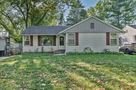 407 28th St, Rockford, IL 61108