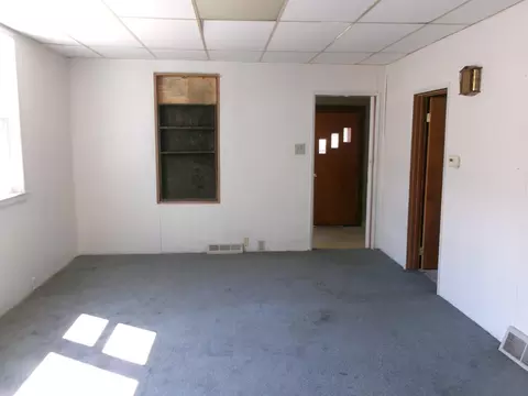 1376 Crosat St, Lasalle, IL 61301 photo 3