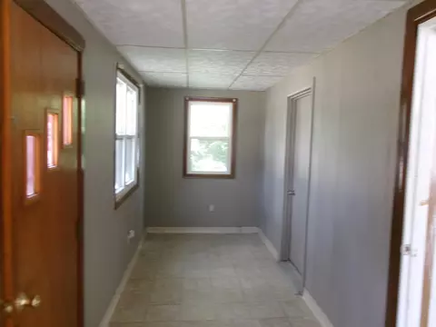 1376 Crosat St, Lasalle, IL 61301 photo 2