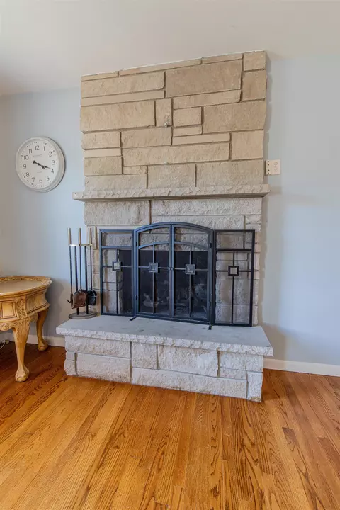 1106 Beech Dr, Dixon, IL 61021 photo 4