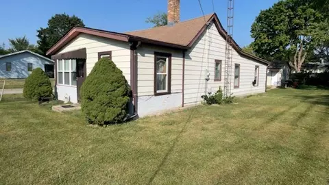 521 N Johnston Ave, Rockford, IL 61101