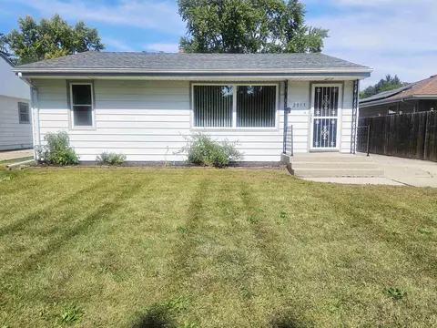 2015 Midway Dr, Rockford, IL 61103