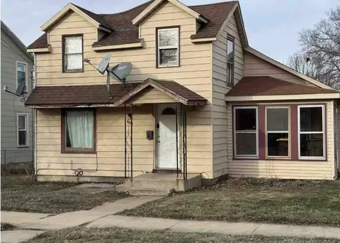 608 Empire St, Freeport, IL 61032