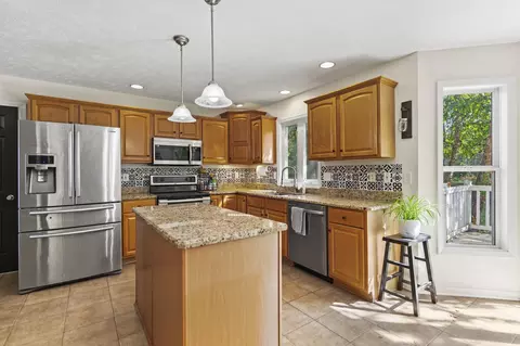 10679 Harrison Ct, Roscoe, IL 61073 photo 8