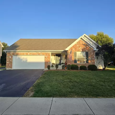 664 Magnolia St, Dekalb, IL 60115