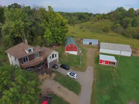 6550 Tranel Ln, East Dubuque, IL 61025
