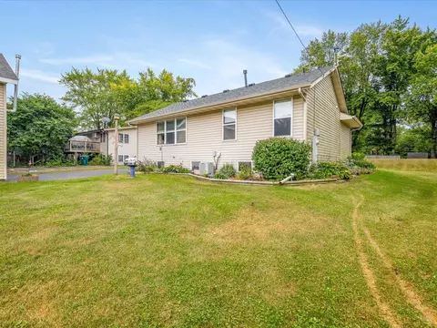 211 Mulvain St, Durand, IL 61024 photo 33
