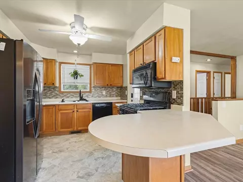 211 Mulvain St, Durand, IL 61024 photo 7