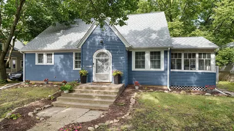 708 W Washington St, Oregon, IL 61061