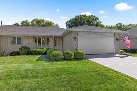 1147 Fox Chase Ln, Rockford, IL 61107