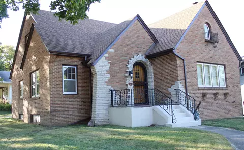 504 Paris Ave, Rockford, IL 61107
