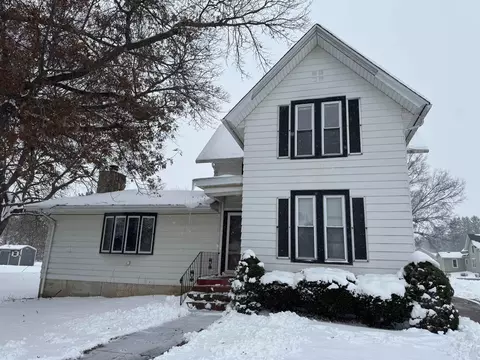 126 W Roosevelt St, Stillman Valley, IL 61084