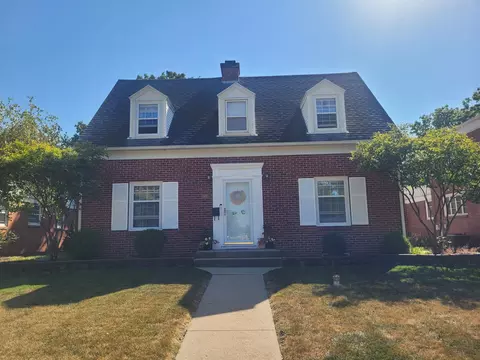 509 W 14th St, Sterling, IL 61081