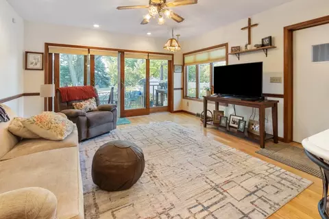 914 E Chamberlin, Dixon, IL 61021 photo 6