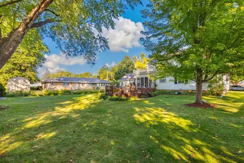 914 E Chamberlin, Dixon, IL 61021 photo 32