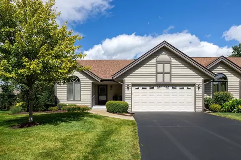 6116 Palo Verde Dr, Rockford, IL 61114