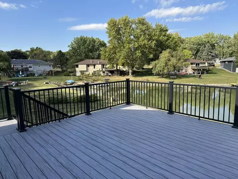 Exterior - 2125 Eagle Dr, Freeport, IL 61032 photo 19 of 20
