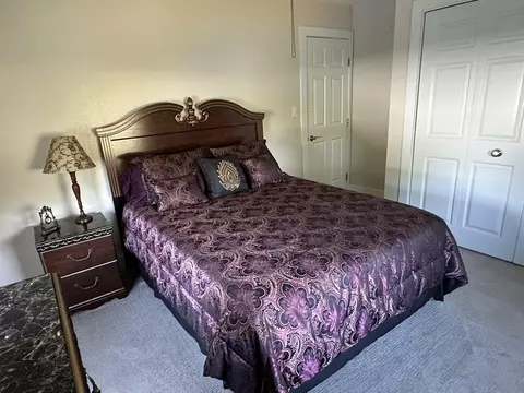 Bedroom - 2125 Eagle Dr, Freeport, IL 61032 photo 4 of 10