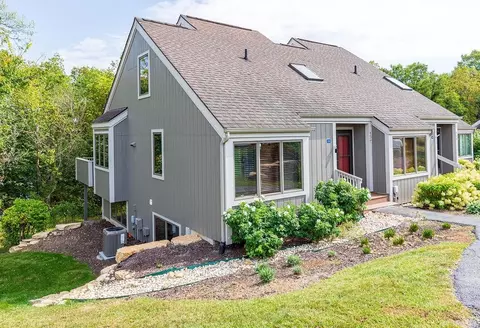139 Plum Cove Dr, Galena, IL 61036
