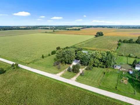 11754 Wange Rd, Capron, IL 61012 photo 16