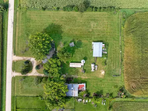 11754 Wange Rd, Capron, IL 61012 photo 13