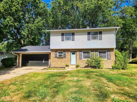 2118 Revere, Freeport, IL 61032