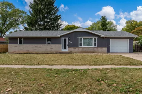 7606 Buffalo Grove Rd, Loves Park, IL 61111