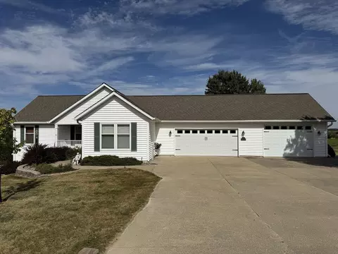 Exterior - 17-90 Whitewater Dr, Lanark, IL 61046 photo 2 of 9