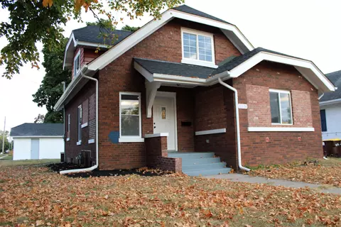 2204 9th St, Rockford, IL 61104