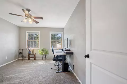12431 Breezefield Cir, Roscoe, IL 61073 photo 32